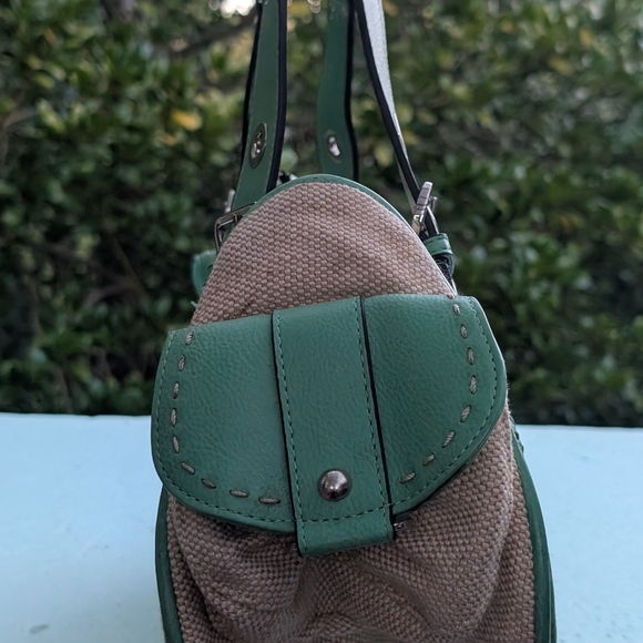 GUESS Green and Tan Women's Bag - Picture 7 of 17